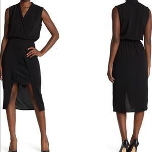 V-neck sleeveless lace dress